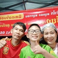 มิสเตอร์บอส ข้าว/บะหมี่เส้นสด ไส้กรอก(กุนเชียง) เป็ดย่าง หมูกรอบ หมูแดง ไก่อบ (ย่างเตาถ่าน)