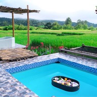 ศรีนาม่าน