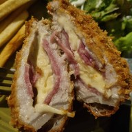 บ้าน พา-นัด