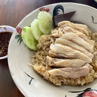 เมนูของร้าน ก๋วยเตี๋ยวเรือใหญ่ เฮีย ช.