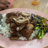 ข้าวมันไก่ป้ารุ้ง & ป้าดำ