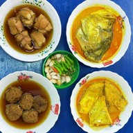 ข้าวแกงกระหรี่ฝ่าน สูตรไหหลำ (รอบเช้า)