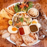 แฟมมิลี่ สเต็ก  เมืองเอก ปทุมธานี เมืองเอก ปทุมธานี