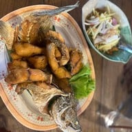 เมนูของร้าน ครัว ณ เหลา อาหารป่า ซีฟู้ด