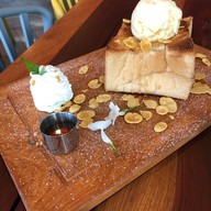 Folkways Khlongyai Cafe’& Bistro 1