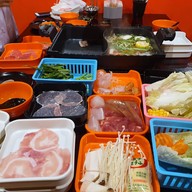 เมนูของร้าน ขุนช้าง ก๋วยเตี๋ยวเรือ มนนเรศวร