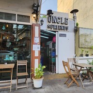 หน้าร้าน Uncle & Friends Rustic Cafe Oldtown