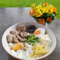 โจ๊กอร่อยสันทราย (หน้าตลาดแม่แก้ด) แม่แก้ดน้อย