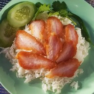 มิสเตอร์บอส ข้าว/บะหมี่เส้นสด ไส้กรอก(กุนเชียง) เป็ดย่าง หมูกรอบ หมูแดง ไก่อบ (ย่างเตาถ่าน)