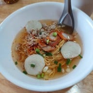 เมนูของร้าน บะหมี่เจ๊เน้ย อุทัยธานี