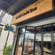 หน้าร้าน LAB Cafe'ine