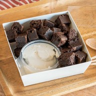 681 Cafe' Coffee & Dessert