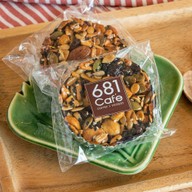 681 Cafe' Coffee & Dessert