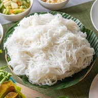 ขนมจีนเส้นสดแม่แดง