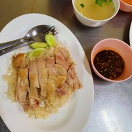 เมนูของร้าน แสงเจริญข้าวมันไก่