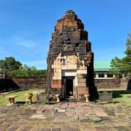ปราสาทหนองกู่ ร้อยเอ็ด
