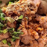 ก๋วยเตี๋ยวหมูป้าบัว ท้ายบ้าน