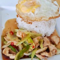 เมนูของร้าน ข้าวขาหมูตุ๋นเห็ดหอมคุณสา-ข้าวต้มปลา ร่มเกล้า