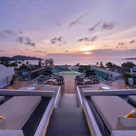 หน้าร้าน KEE Sky Lounge ป่าตอง