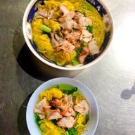 บะหมี่เกี๊ยวนายแดง