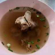 ก๋วยเตี๋ยวลูกชิ้นปลานายใบ้พระราม5 เชิงสะพานพระราม5ฝั่งนนท์