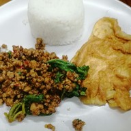 กุ๊กไก่ จานอร่อยโชคชัย4สุดยอดร้านสุกี้ โชคชัย4