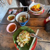 ต๋าหลิ่ง จอมทอง