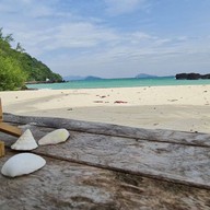 เกาะขาม