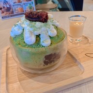 นาริ นาริ คาเฟ่ห์