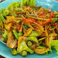 เมนูของร้าน คุ้มสนองคุณ