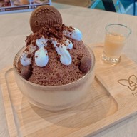 นาริ นาริ คาเฟ่ห์