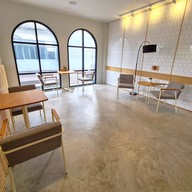 Drinks On Me (ดริ๊งส์ ออน มี) พญาไทย