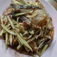 ลาบอุบล4 (ป้าแดง)