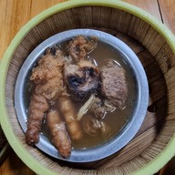 โกสุยหมูย่าง trang