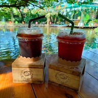 กาแฟข้างวัด