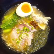 บาร์หมี่เกี๊ยว Bar Mee Gyo