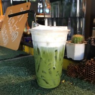 T-CUT COFFEE กาแฟสด  ชา โกโก้ ลูกชิ้นทอด T-CUT COFFEE