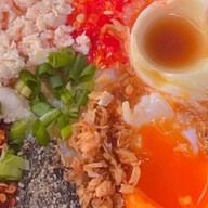 มา กัน นัน ปาฆี Halal (ฮาลาล)หลั้งปั้ม (ข้าวต้มไก่ &ข้าวยำสมุนไพร) ถนนเทศาพัฒนาหลัง ptt หาดใหญ่ใน