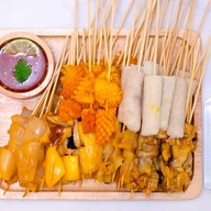 แดกหมึก3บาท ประชาอุทิศ131