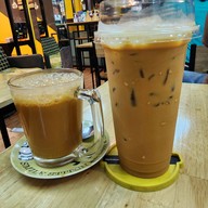 เมนูของร้าน กายโรตีชาชัก ยศเส