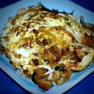 เมนูของร้าน ผัดไทหน้าปั้มเซลล์