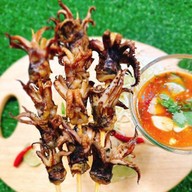 ข.ไข่ในครัว & หนวดหยิก หมึกย่าง สุขาภิบาล 5