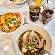 เมนูของร้าน ก๋วยเตี๋ยวเรือกลางกรุง Central Rama3 Central Rama3