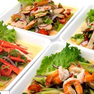 ปลาเผาฟอยล์ by ยักษ์เล่าเรื่อง .