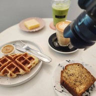 Cafe Neighbor