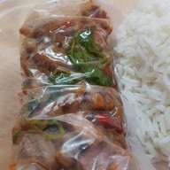 เมนูของร้าน ราดหน้าเหมือนฝัน(เซียงซูอีเตี้ยน) รพ.นวุฒิสมเด็จย่า ตชด.อารีย์