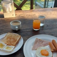 เมนูของร้าน Café Terrace At Greenhills Si Racha ปิ่น 3