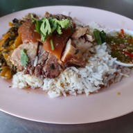 เมนูของร้าน ขาหมูหลังจวน
