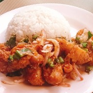 นายปุ้มกะเพราป่า