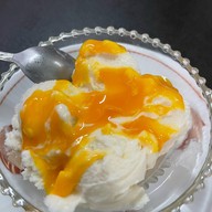 เมนูของร้าน ไอศครีมเจริญผล หน้าท๊อปเก่า